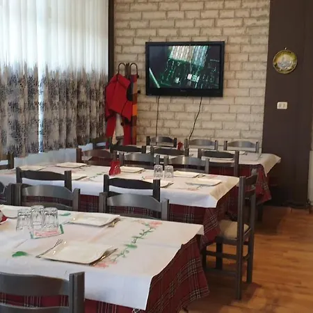 Villa Hotel Restaurant Laura Hotel Voskopojë
