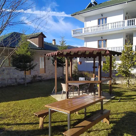 Villa Hotel Restaurant Laura 3* Voskopojë
