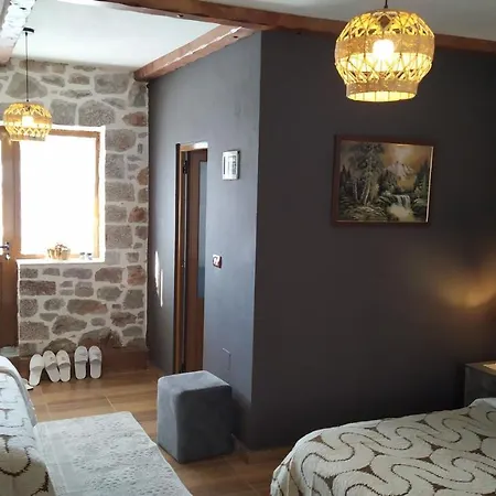 Villa Hotel Restaurant Laura Hotel Voskopojë