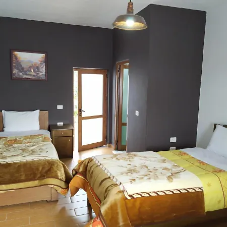 Hotel Villa Hotel Restaurant Laura 3*